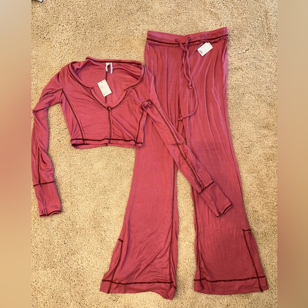 URBAN OUTFITTERS Pink Lounge SET